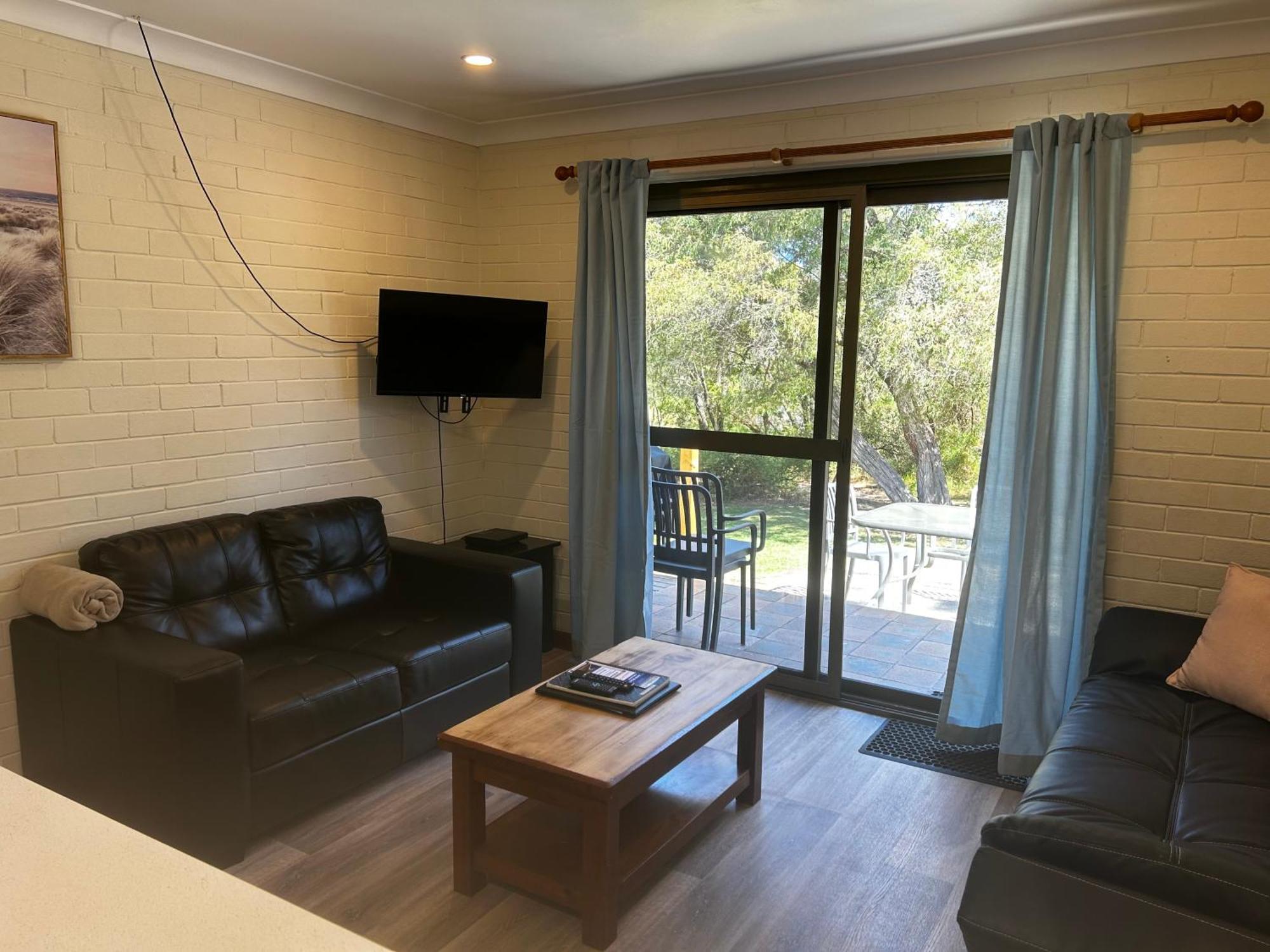 Emu Beach Chalets Albany Buitenkant foto